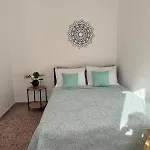 Sofia's Bella Vista Pagoi *