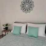 Sofia's Bella Vista Pagoi * Agios Georgios Pagon