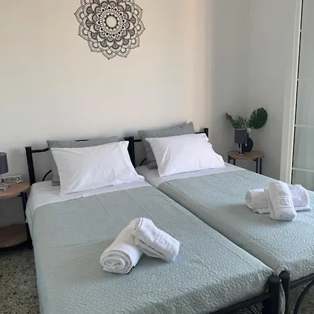 Sofia's Bella Vista Pagoi * Agios Georgios Pagon