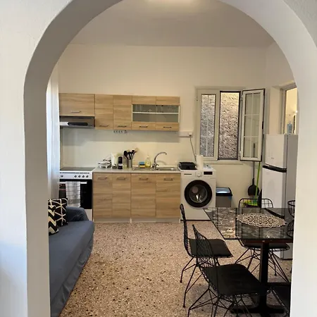 Sofia's Bella Vista Pagoi Apartment *