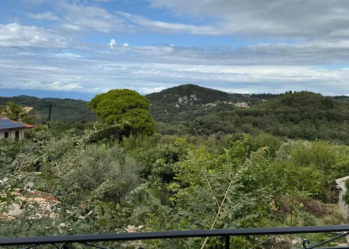 Sofia's Bella Vista Pagoi *