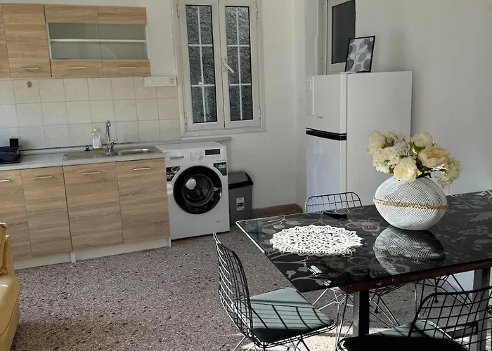 Sofia's Bella Vista Pagoi Agios Georgios Pagon