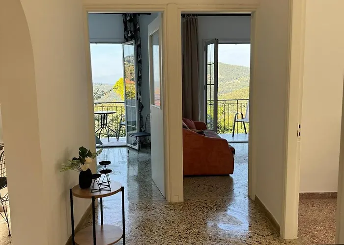 Апартаменты Sofia's Bella Vista Pagoi