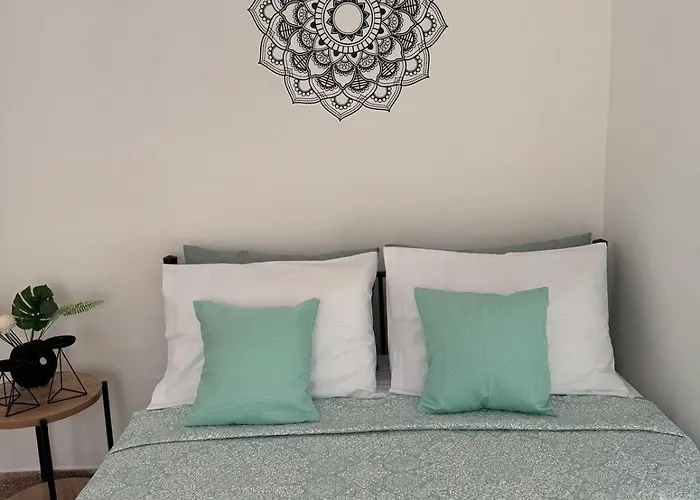 Sofia's Bella Vista Pagoi شقة