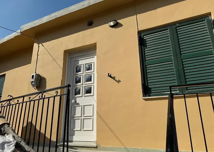 Sofia's Bella Vista Pagoi Агиос-Георгиос-Пагон