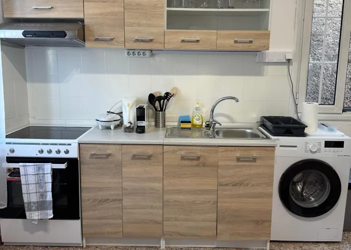 Sofia's Bella Vista Pagoi Апартаменты *