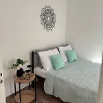 Sofia's Bella Vista Pagoi * Agios Georgios Pagon