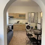 Sofia's Bella Vista Pagoi Apartamento *