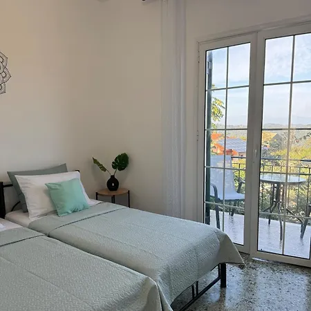 Sofia's Bella Vista Pagoi *