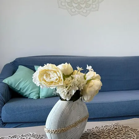 Sofia's Bella Vista Pagoi آغيوس غيوريوس باغون